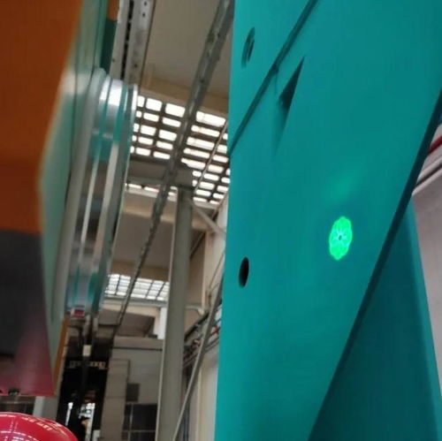 新科技 產品進烤爐前非接觸測膜厚，科學儀器革新涂裝工藝